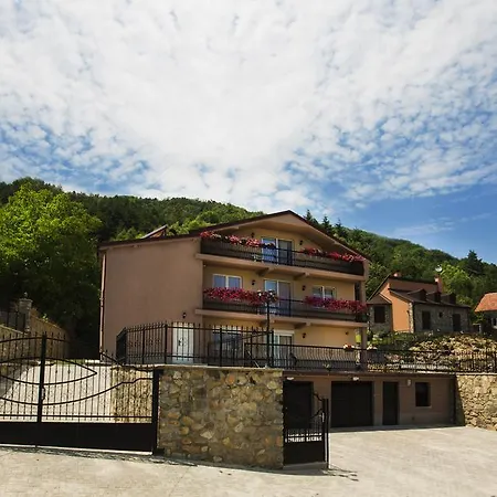 Apartament The *